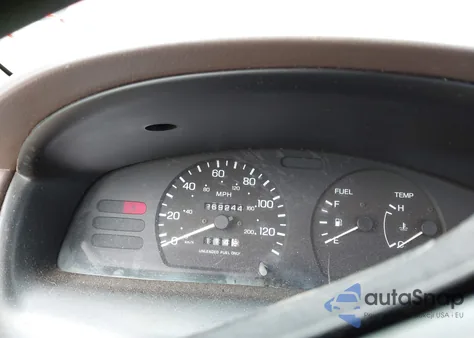 1997 Nissan Sentra Gle/Gxe/Xe из США, поврежденный, VIN 3N1AB41D5VL003335